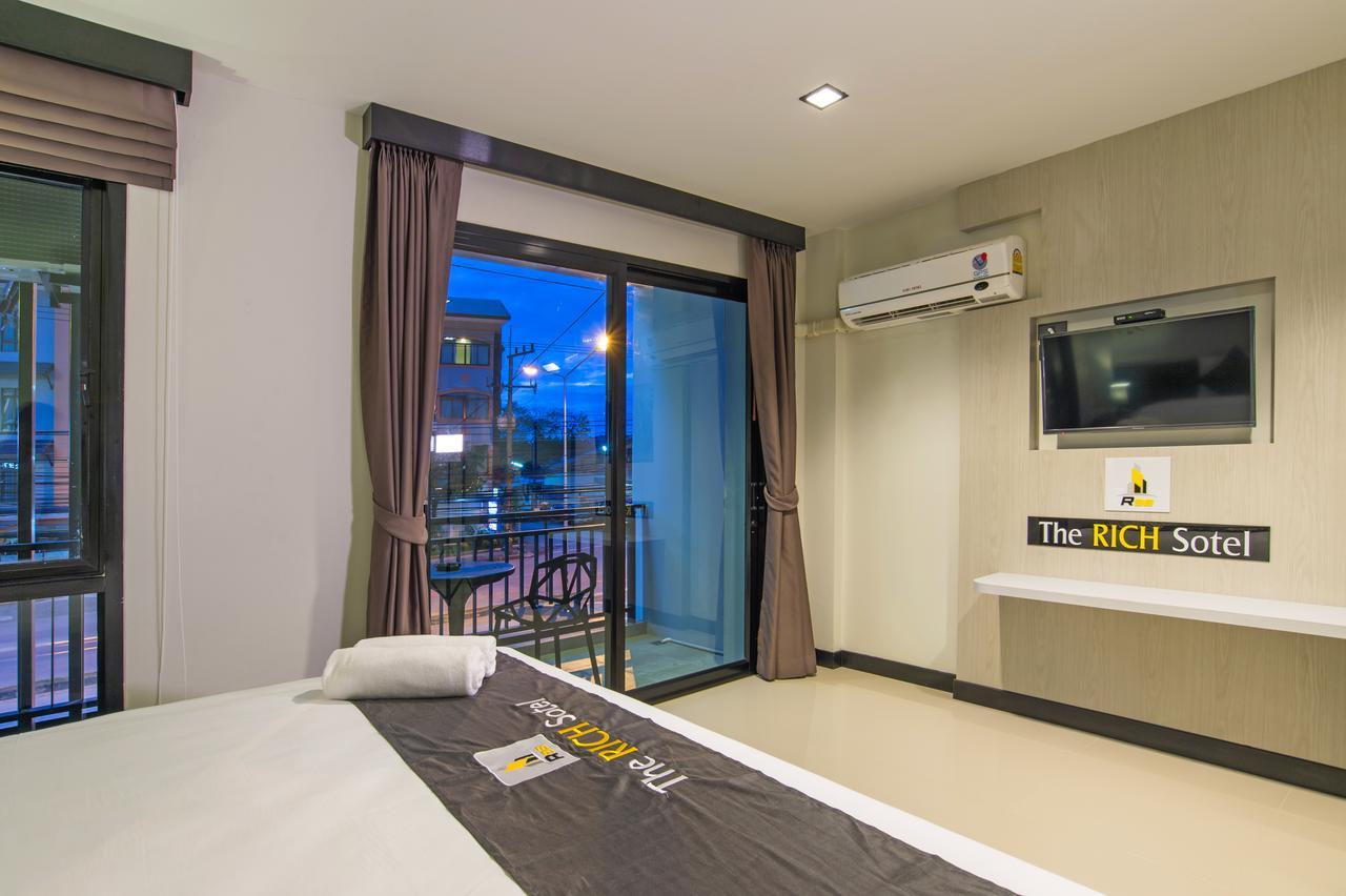 The Rich Sotel Krabi town Exterior foto