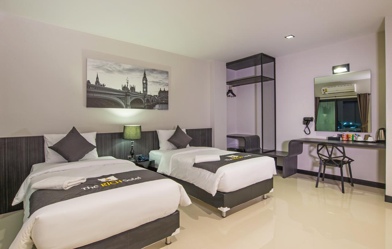 The Rich Sotel Krabi town Exterior foto